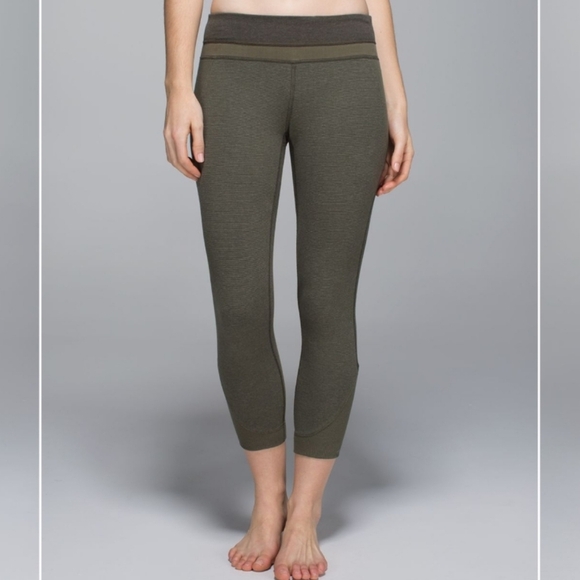 Lululemon Refine Crop. Capri. Small stripes. Olive green. Jogger style. Size 6. - Picture 1 of 16